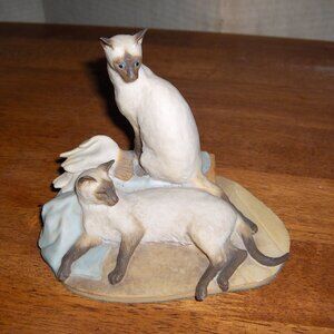 Siamese Cats Figure, Anysley, Ceramic Resin